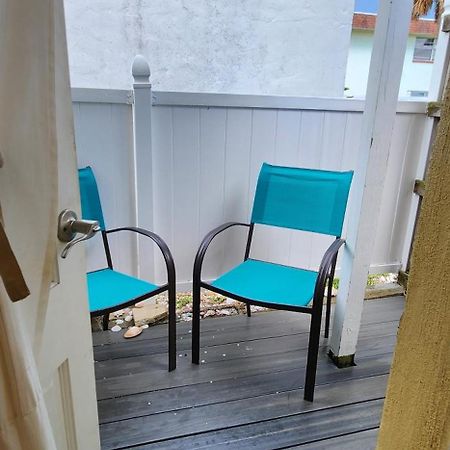Cozy Beach Rental 1B/1B St. Pete Beach Bagian luar foto